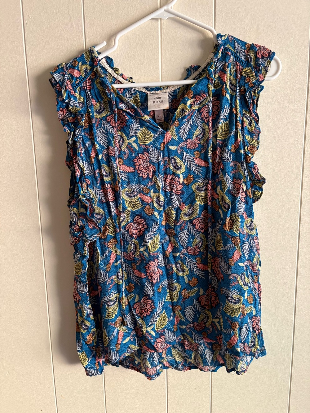 Knox Rose Blue Floral Ruffle Sleeve V-Neck Blouse